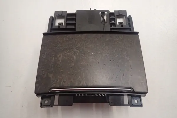 Audi A7 4G Aschenbecher OEM 4G0863273A - Gebraucht image 6
