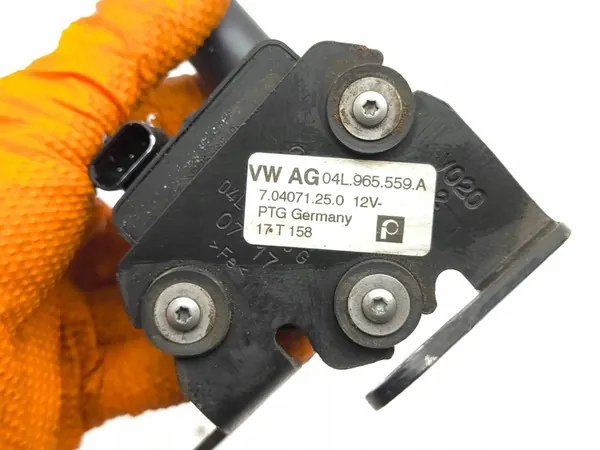 Vattencirkulationspump Audi A4 S4 B9 2017 5Q0965561B image 3