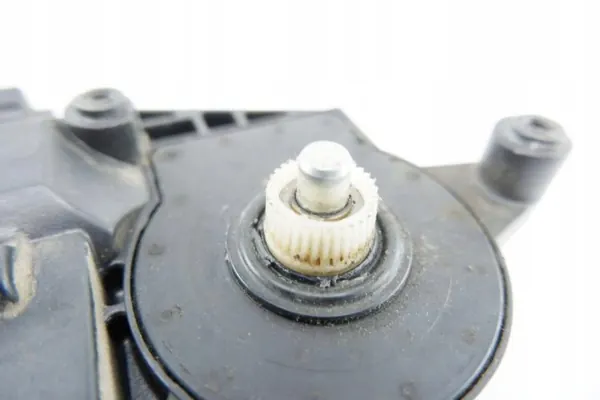 Motor de ventana trasera derecho OEM 101450-202 Skoda Octavia image 3