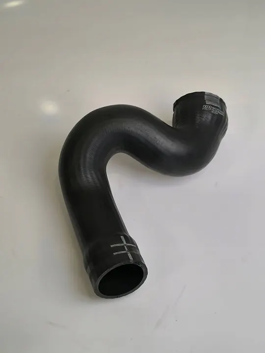 Audi A6 S6 C5 2004 Intercooler Schlauch image 2