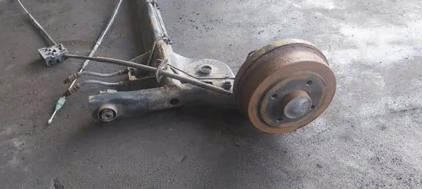 Viga do eixo traseiro OEM para Renault Thalia I - Sem ABS image 3