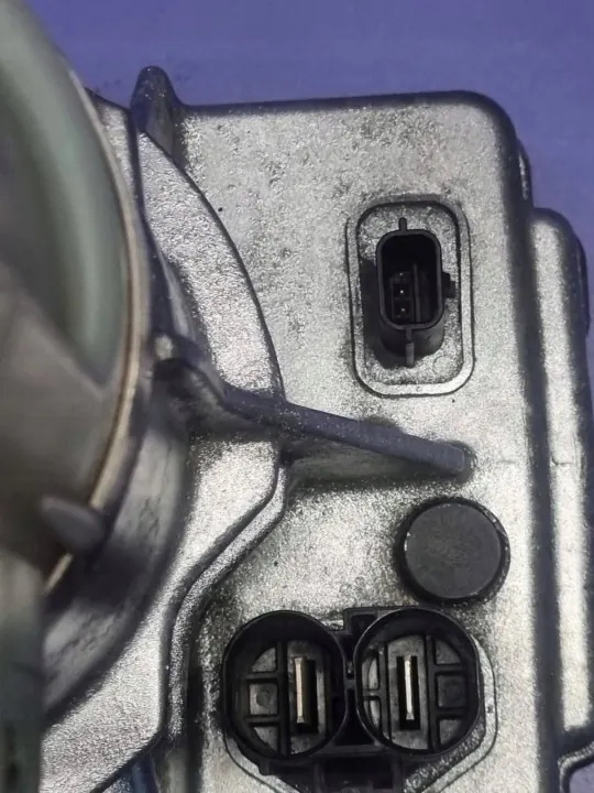 Pompe de direction OEM 93457191 pour Opel Vivaro image 4