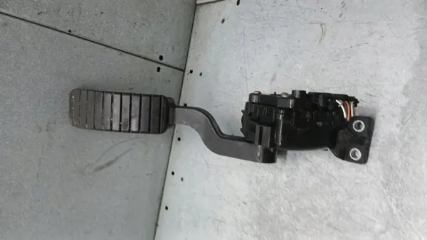Kaasupotentiometri OEM 8200002904 Renault Laguna II:lle image 2