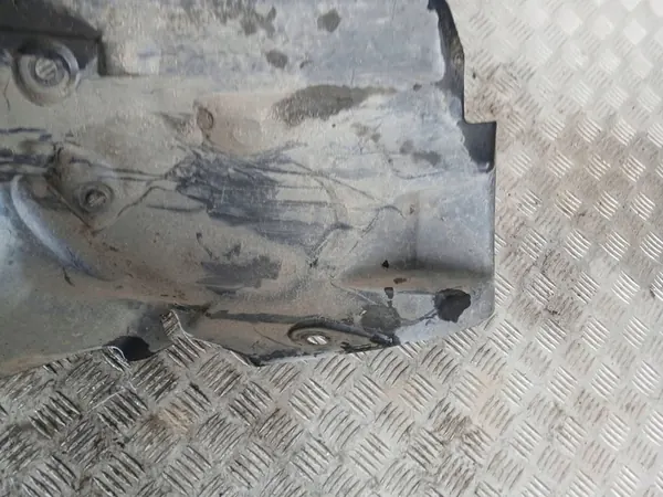 Vasen Etu Lokasuoja RENAULT CLIO IV 638438441R image 10