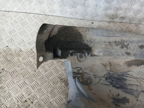 Vasen Etu Lokasuoja RENAULT CLIO IV 638438441R image 8