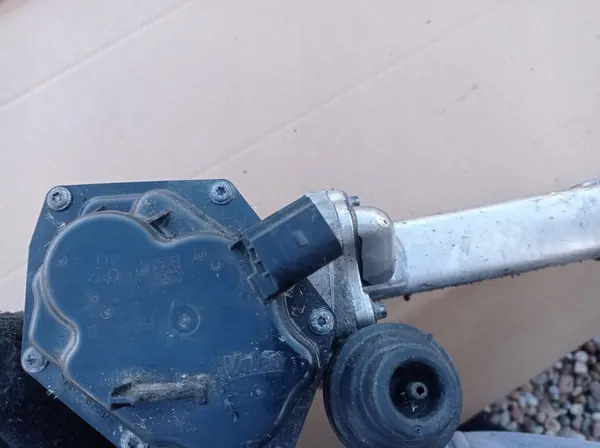 EGR-venttiilin pakokaasujäähdytin Jeep Wrangler JK 03L131512DK image 3