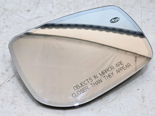 Insert Miroir Droit OEM 10242017 pour Subaru Ascent image 2