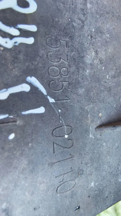 Toyota OE Voorrechter wielkastbeschermer OEM 5385102110 image 3