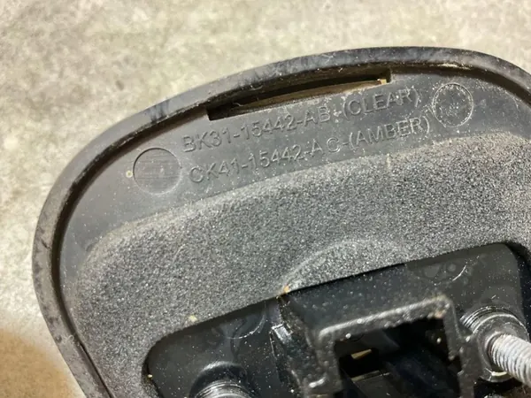 Reflector delantero usado OEM BK3115442AB Ford Transit image 3