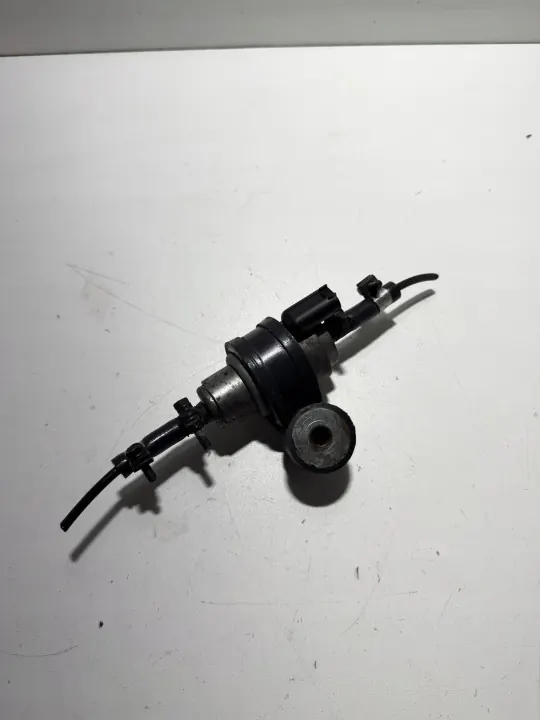 Bomba Webasto usada OEM Iveco Stralis Hi-Way S-Way image 2