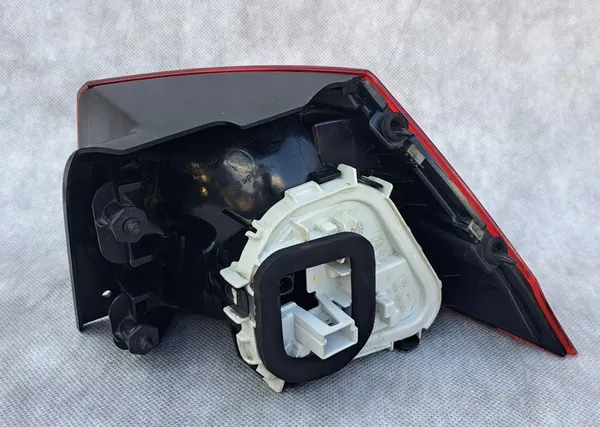 Luz Trasero Izquierdo VW Golf VII Kombi image 8