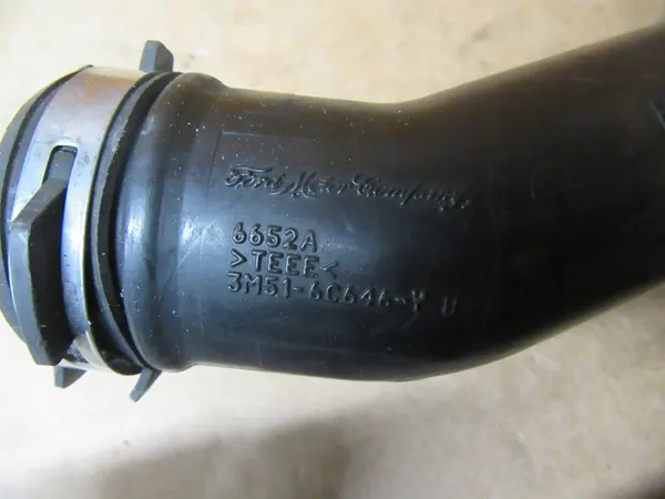 Tubería intercooler Ford OE 3M51-6C646YH image 3