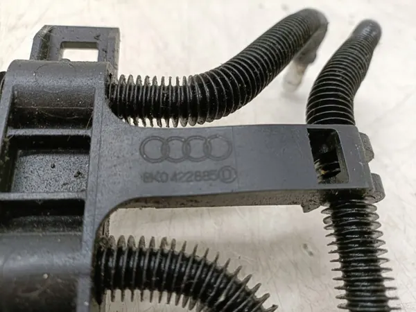 Audi OE 8K0422885d ohjausjäädyttimen image 3