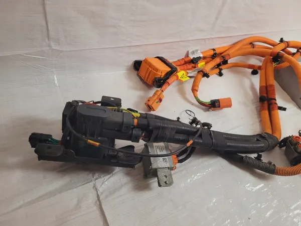 Prise de charge onduleur MG ZS EV OEM 10572667 image 5