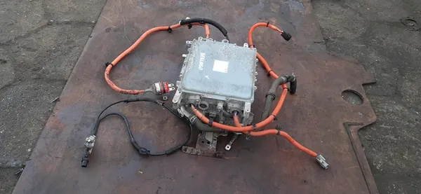 Module de Chargeur de Batterie Citroen Berlingo II Électrique W005T70273 image 4