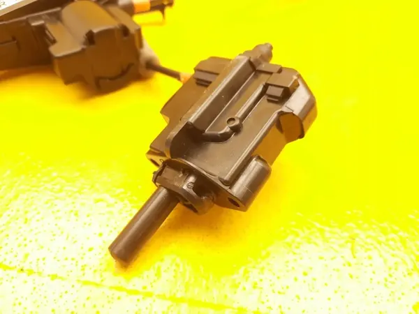 Ford Focus MK4 Arrêt de porte OEM JX7B-A201A56-AD image 3