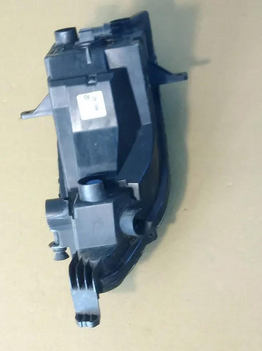 Volkswagen Golf VII 2018 Farol de neblina dianteiro direito image 4