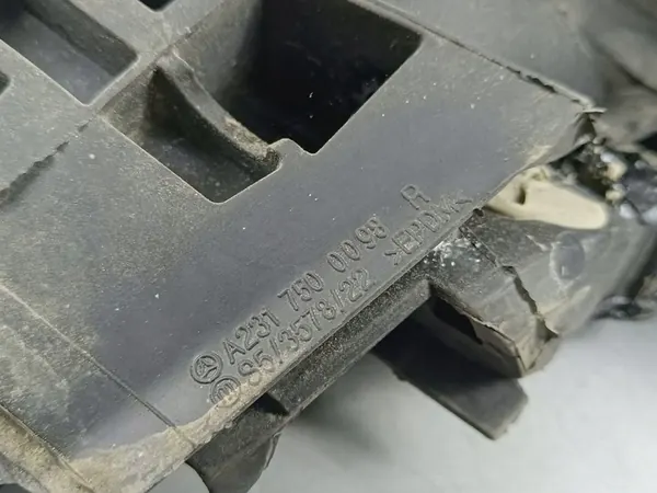 Joint de coffre arrière Mercedes-Benz SL AMG R231 - Usagé - A2317500098 image 4