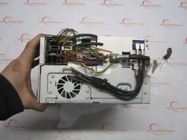 Mercedes C-Klasse S204 W204 10r Radio GPS OEM A2049005903 image 3