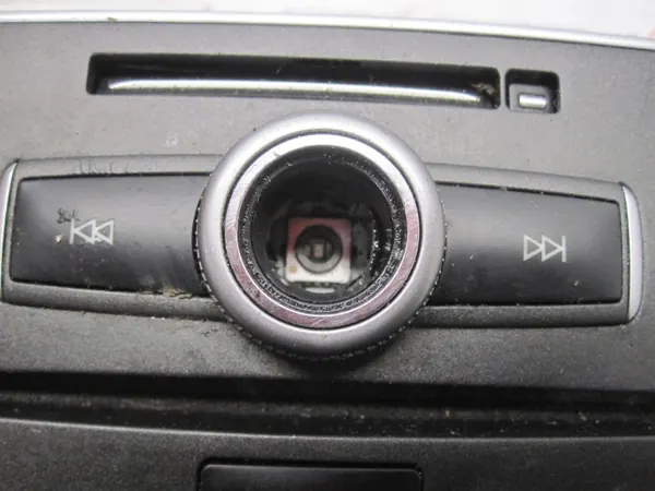Mercedes C-Klasse S204 W204 10r Radio GPS OEM A2049005903 image 9