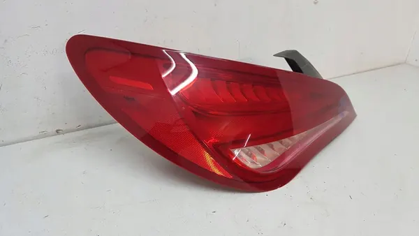 Mercedes CLA W117 Luz Trasera Izquierda EU image 2
