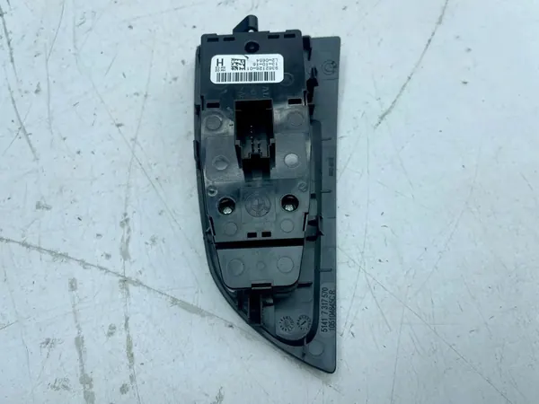 Achterste rechter raambedieningsknop BMW i3 (I01) 7317570 image 6