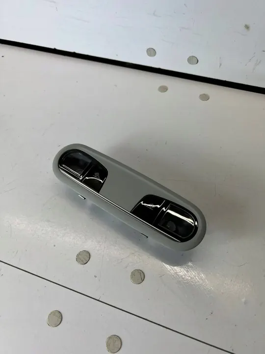 OEM 4G0947111A Audi LED Luz Interior Traseira Elevação image 2