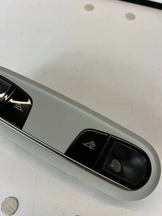 OEM 4G0947111A Audi LED Luz Interior Traseira Elevação image 3