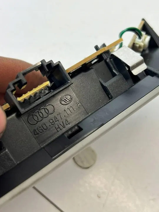 OEM 4G0947111A Audi LED Luz Interior Traseira Elevação image 6