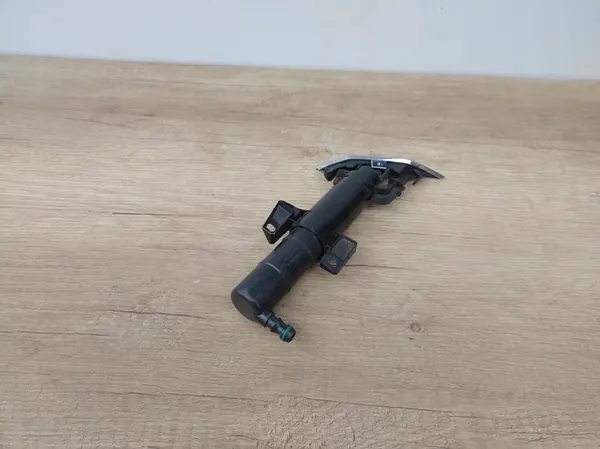 Rechter koplampwasmachine SKODA SUPERB II FL 3T0955978A image 3