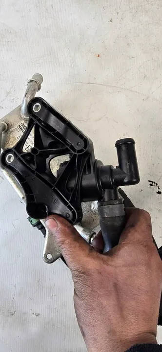 AUDI Q7 4M Radiador de óleo 4M0317021G Bomba de água 5Q0906457B image 6