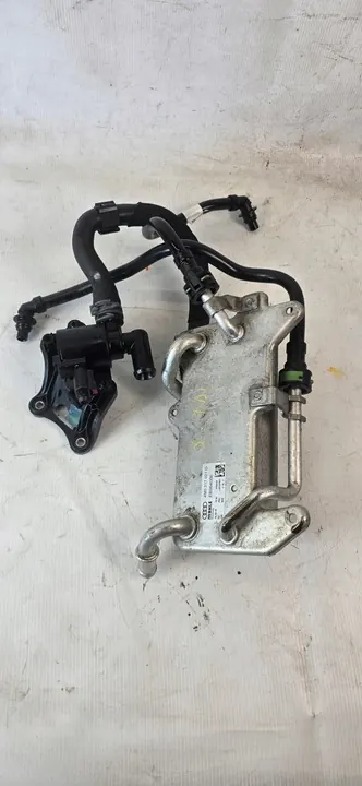 AUDI Q7 4M Radiador de óleo 4M0317021G Bomba de água 5Q0906457B image 9
