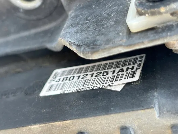 Radiador dianteiro Audi A6 C5 2.5 TDI image 4