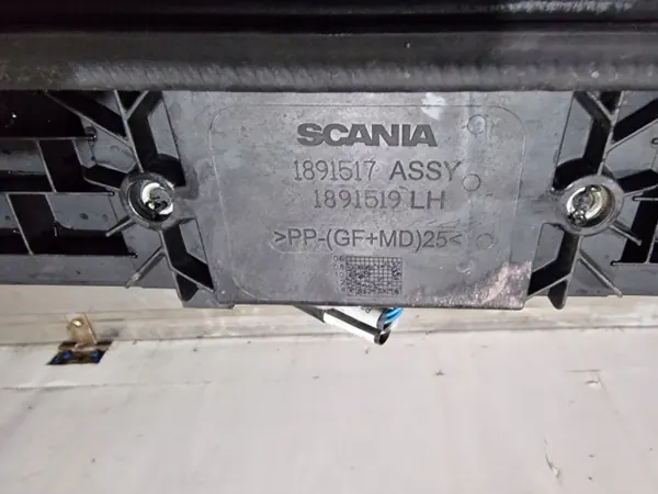 Marco de bolsillo puerta izquierda Scania R OEM 1891517 image 5