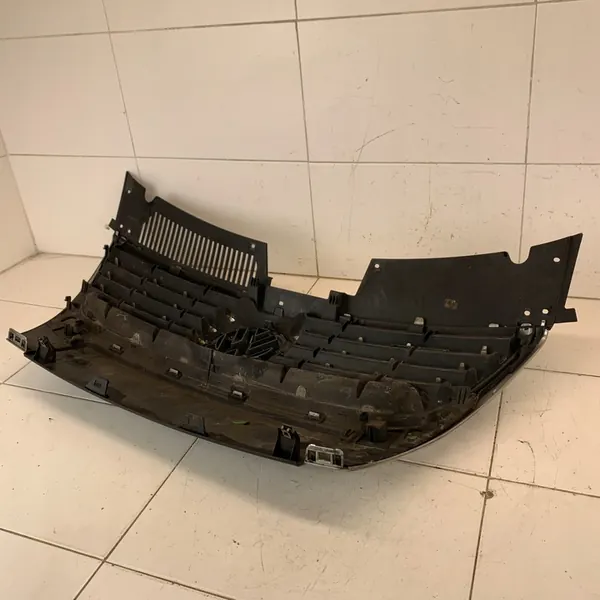 Grill Radiator with PDC Sensors VW PASSAT B6 2005-2010 OEM image 7