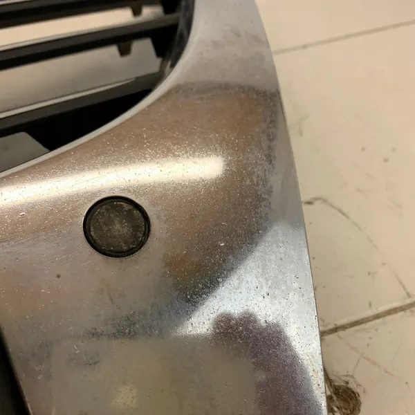 Grill Radiator with PDC Sensors VW PASSAT B6 2005-2010 OEM image 9