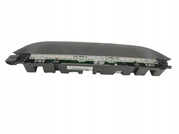 BMW I4 G26 Bremsleuchte OEM 7477631 - Gebraucht image 5