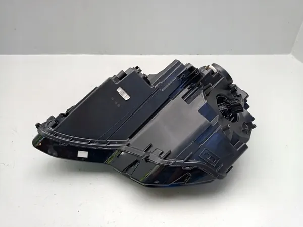 SKODA KAROQ 2017- Farol Frontal Direito 57B941016F image 9