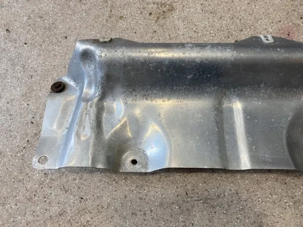 Protector térmico BMW X3 G01 OEM 7407764 - Usado image 4