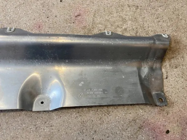 Protector térmico BMW X3 G01 OEM 7407764 - Usado image 5