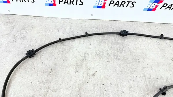 MERCEDES W213 Boquillas de limpiaparabris delanteras A2138608900 image 2