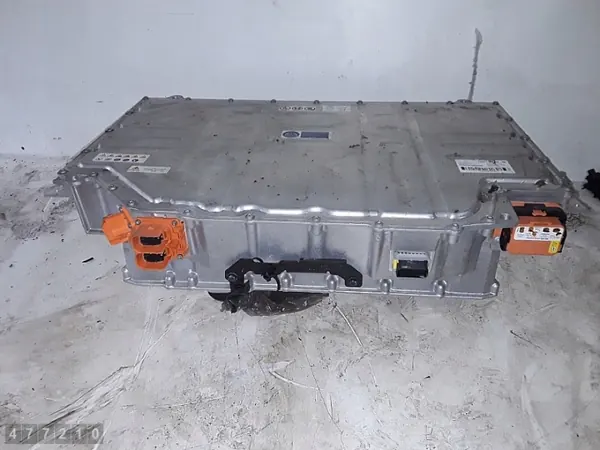 Bateria híbrida Jaguar OEM L8A210B759AD - Usada image 2