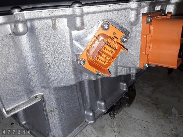 Bateria híbrida Jaguar OEM L8A210B759AD - Usada image 5