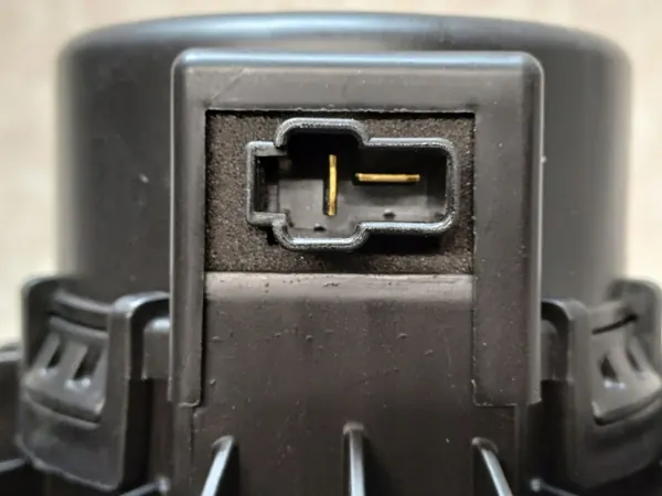 KIA CARENS 4 IV 13- Ventilador 97113J7000 image 4