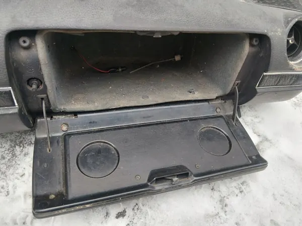 Mercedes W123 Dashboardconsole OEM Gebruikt image 5