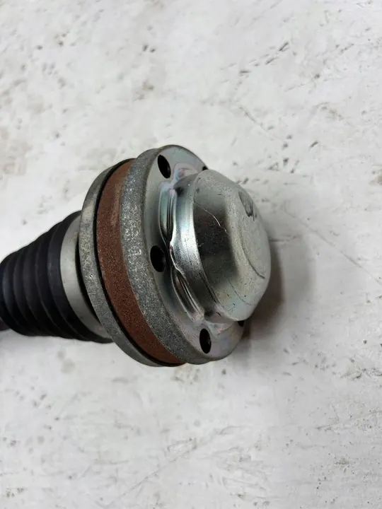 Höger halva axel VW Skoda Manuell 4x4 5Q0407272K image 3