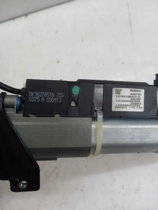 Vänster bagagelucka aktuator Audi A4 B8 Kombi image 2