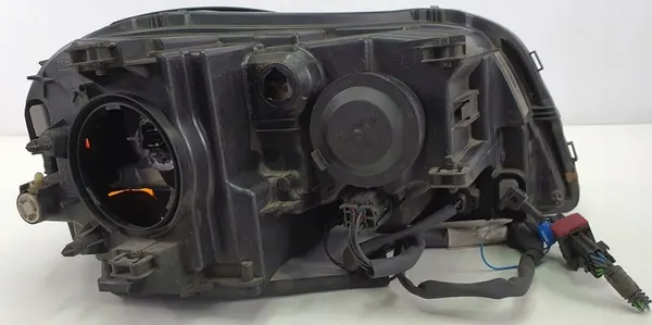 Vasen Etuvalaisin Volvo XC90 image 3