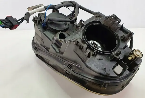 Vasen Etuvalaisin Volvo XC90 image 6