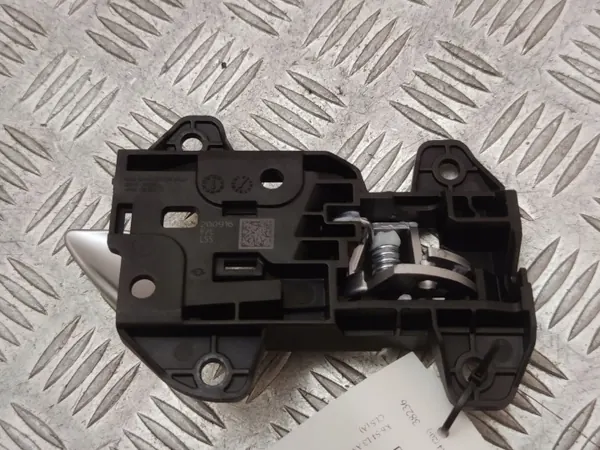 Hyundai Tucson IV innerhandtag fram OEM 82613N7000 image 3